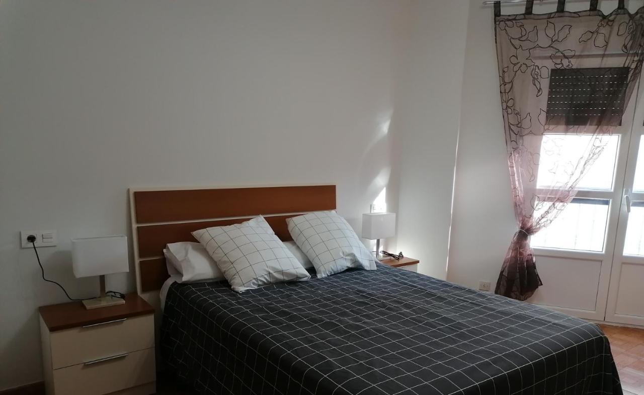 ثامورا Hostal La Reina المظهر الخارجي الصورة